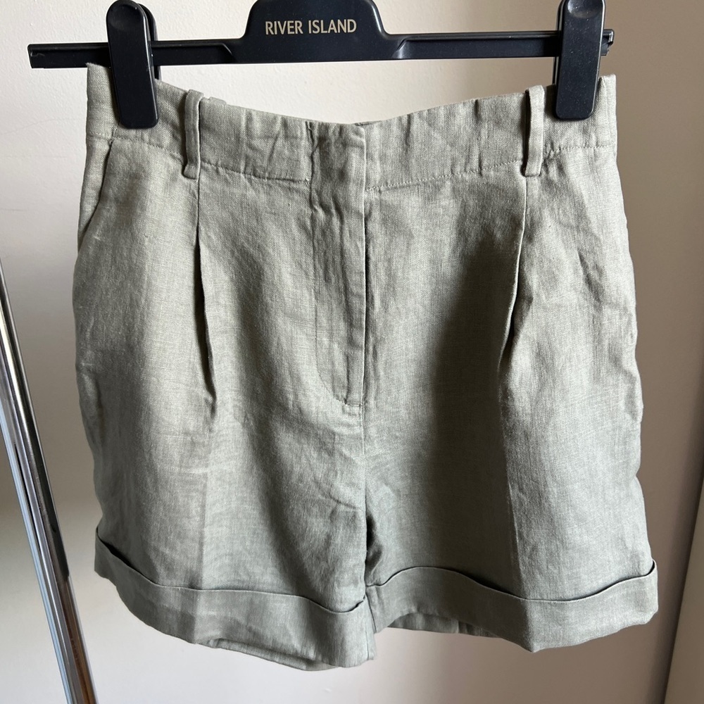 & Other Stories Tailored Wide-Leg Linen Shorts in Size 2 - Picture 6 of 13